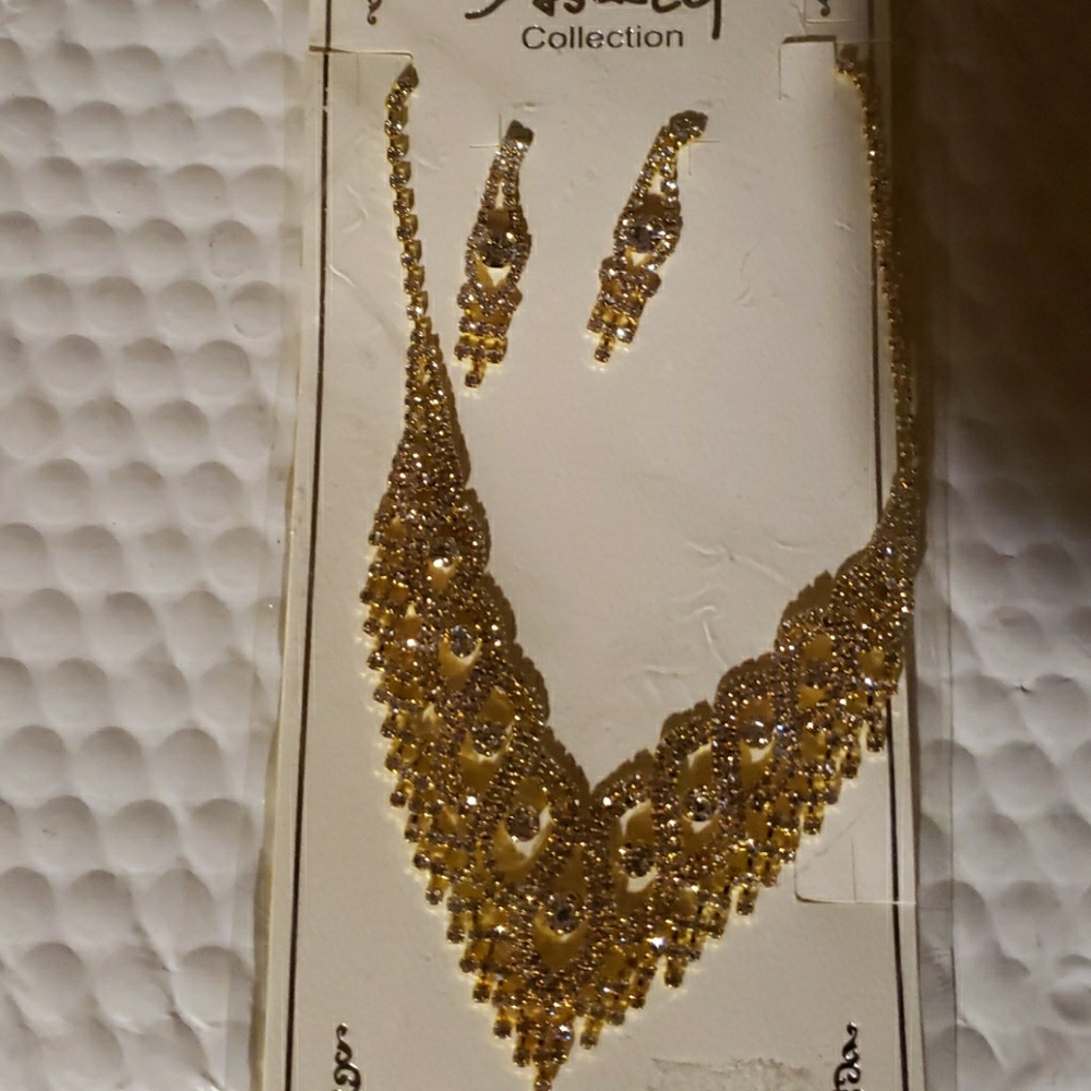 Necklace and Earrings Set